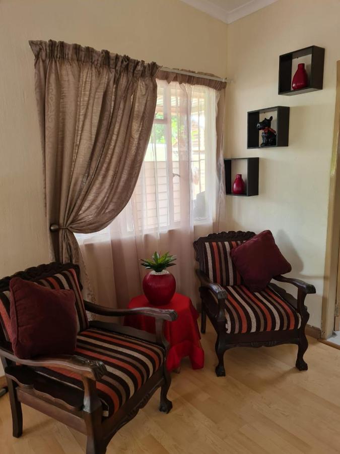 Christa'S Place 897 พริทอเรีย ภายนอก รูปภาพ